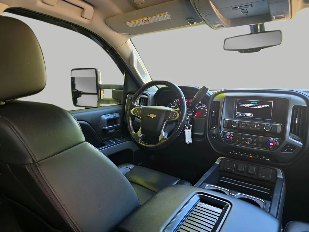 Used 2019 Blue Chevrolet LTZ image 7