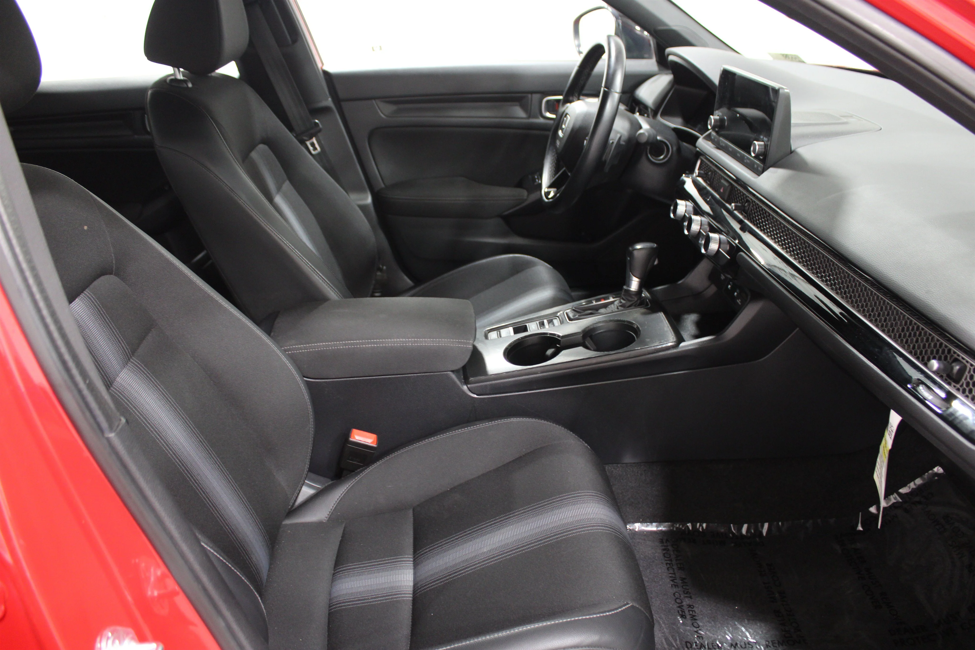 2025 Honda Civic Hatchback Sport - Photo 23