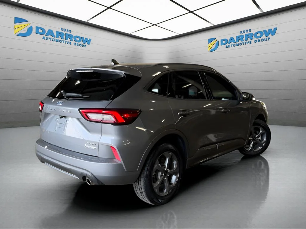 Used 2024 Gray Ford ST-Line image 5