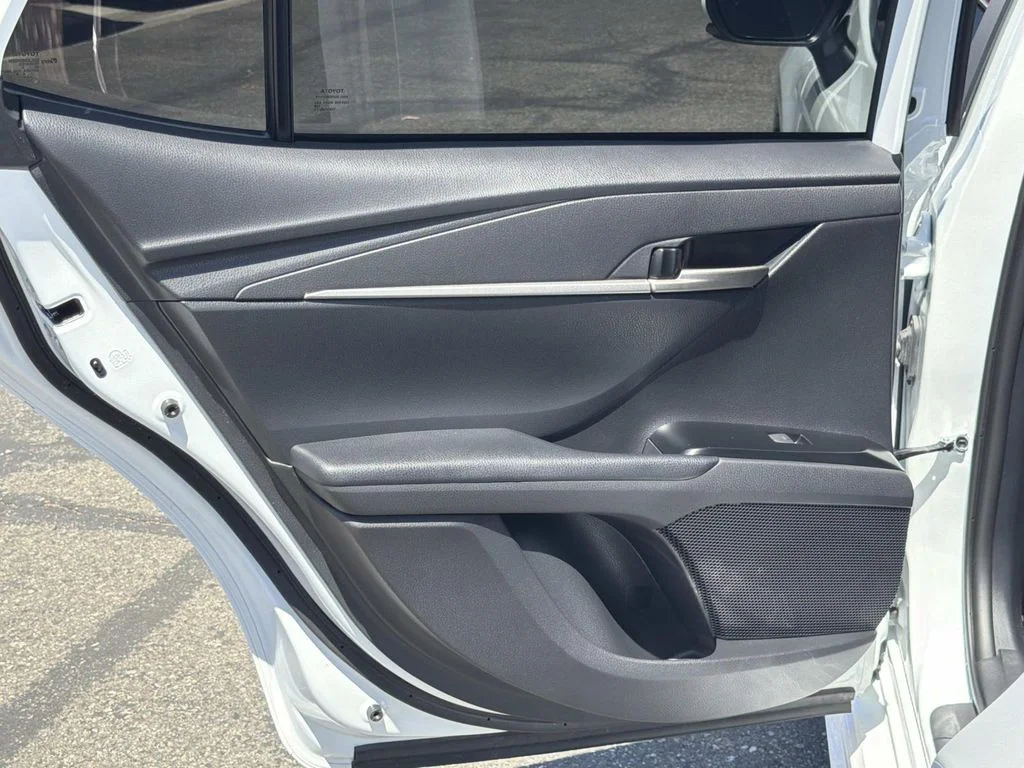 Used 2026 Ice Cap Toyota SE image 25