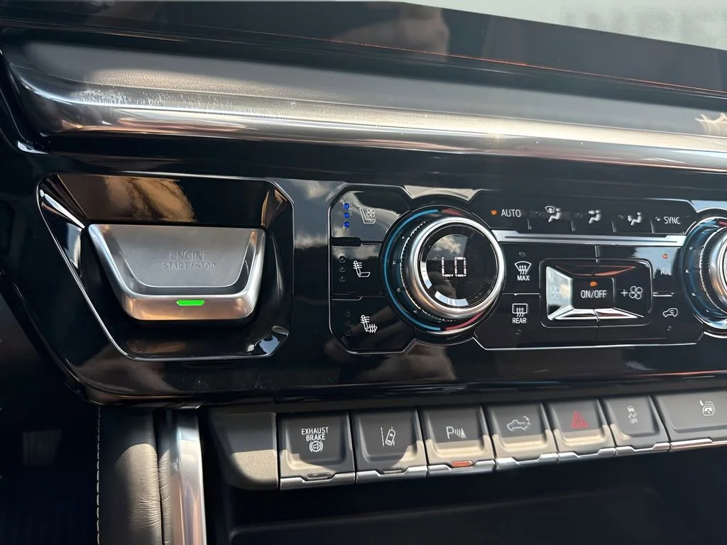 New 2026 Glacier White Tricoat GMC Denali Ultimate DRW image 24