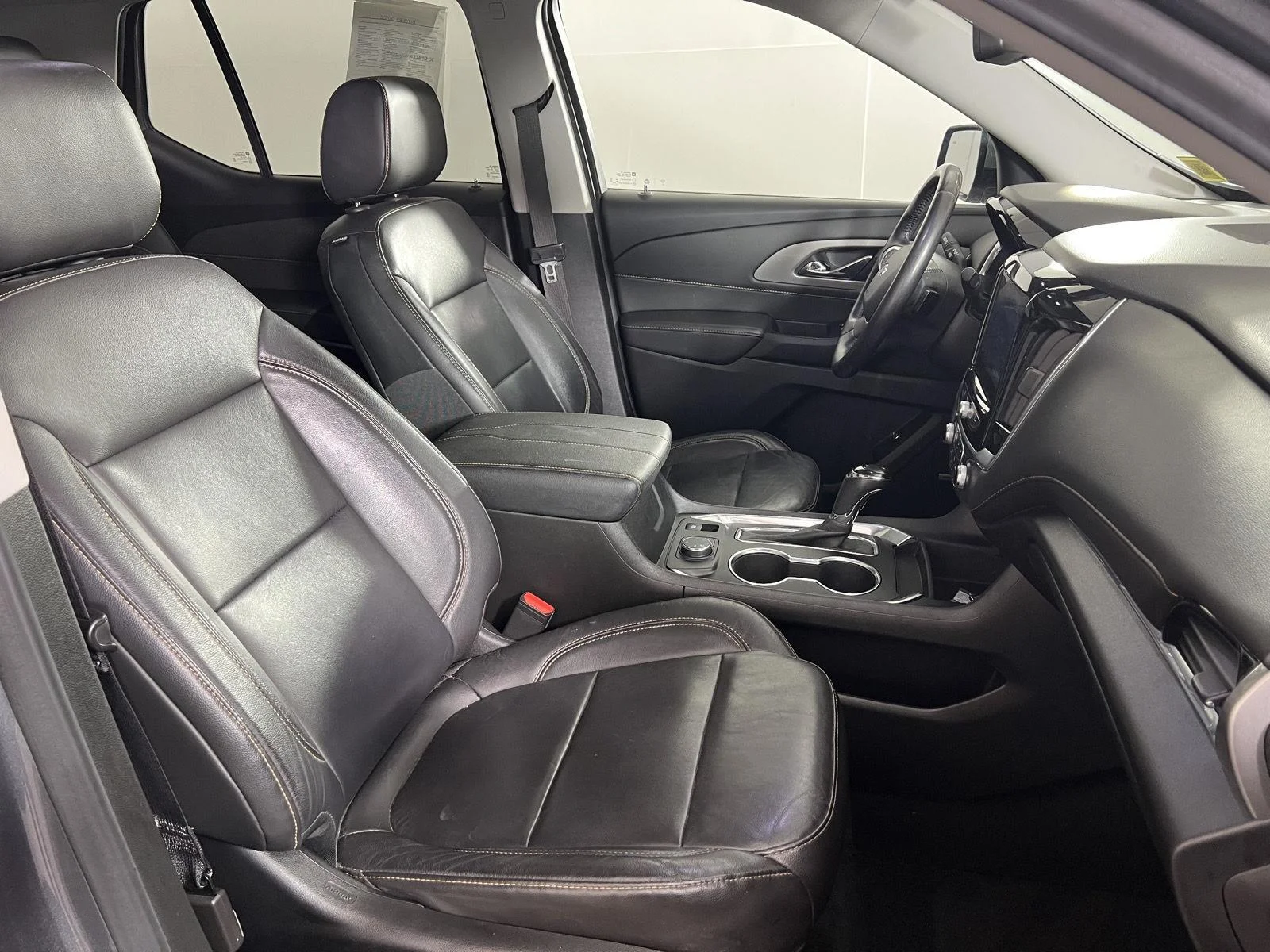 Used 2020 SATIN STEEL METALLIC Chevrolet RS image 24
