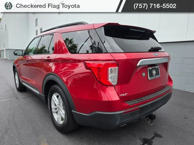Used 2021 Rapid Red Metallic Tinted Clearcoat Ford XLT image 5