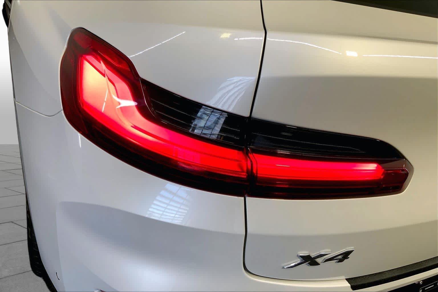Used 2024 Alpine White BMW xDrive30i image 55