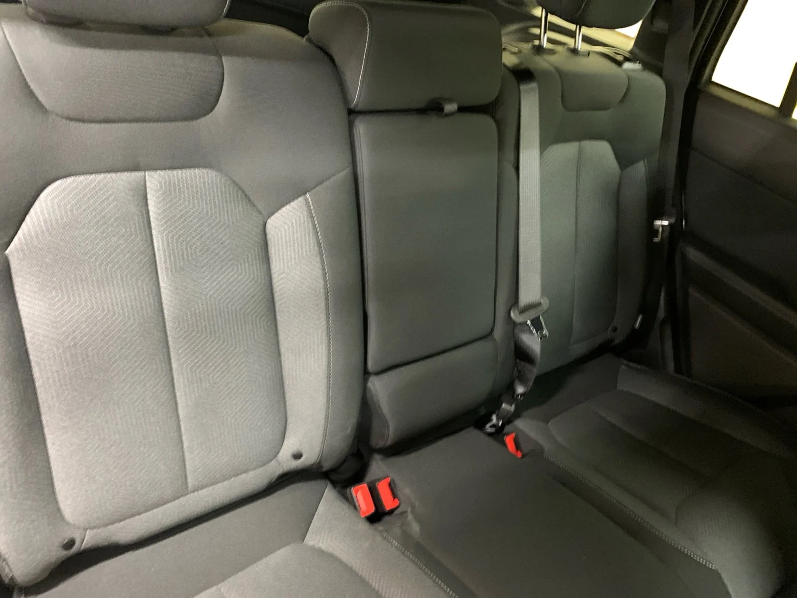New 2026 Diamond Black Crystal Pearl Jeep Laredo image 18