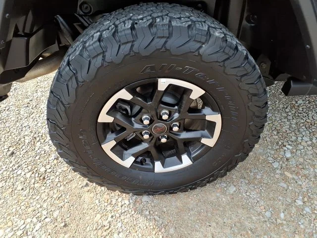 Used 2025 Gray Jeep Rubicon image 22