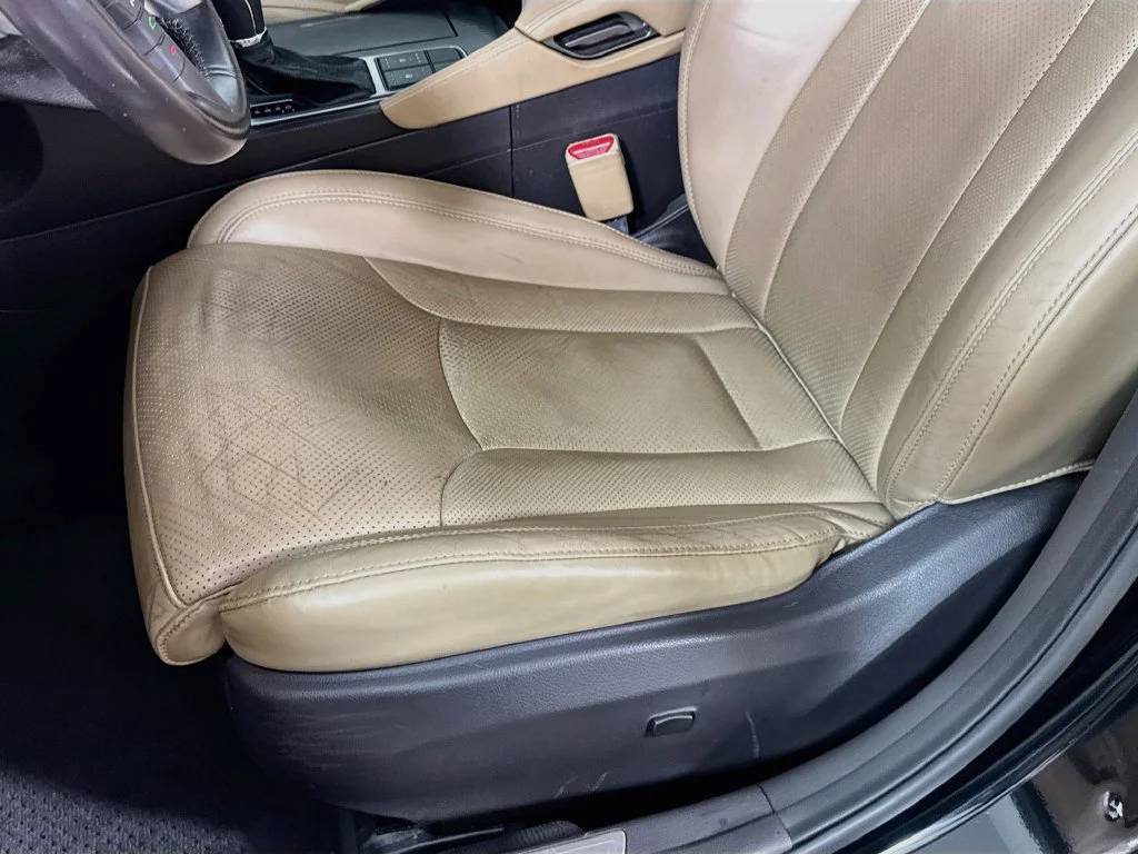 Used 2016 Black Hyundai Base image 23
