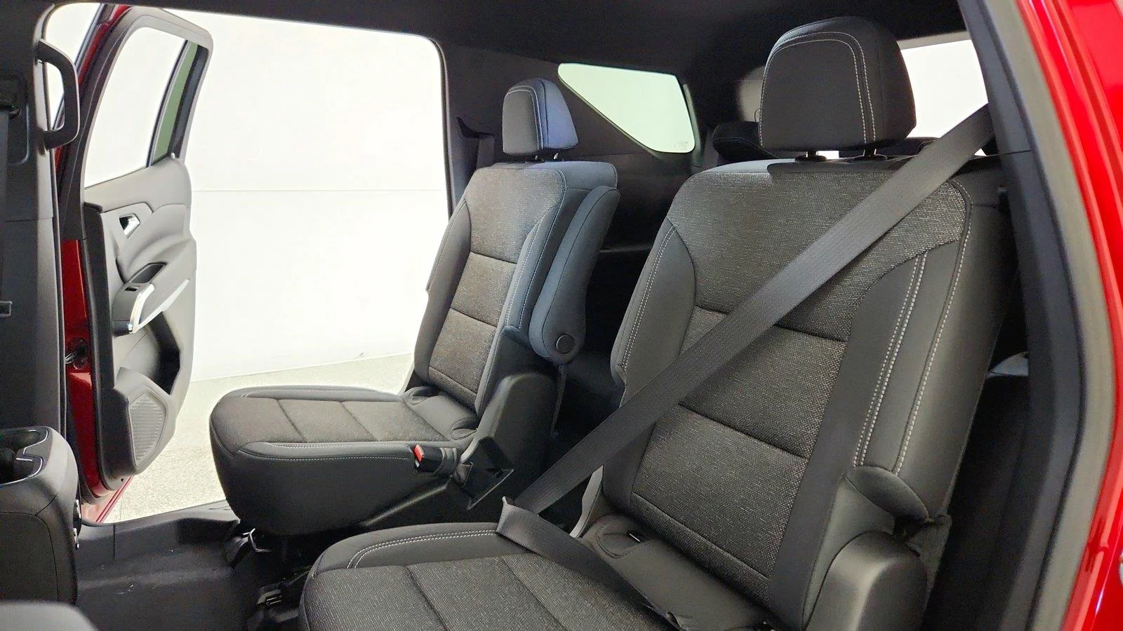 2026 Chevrolet Traverse LT - Photo 24