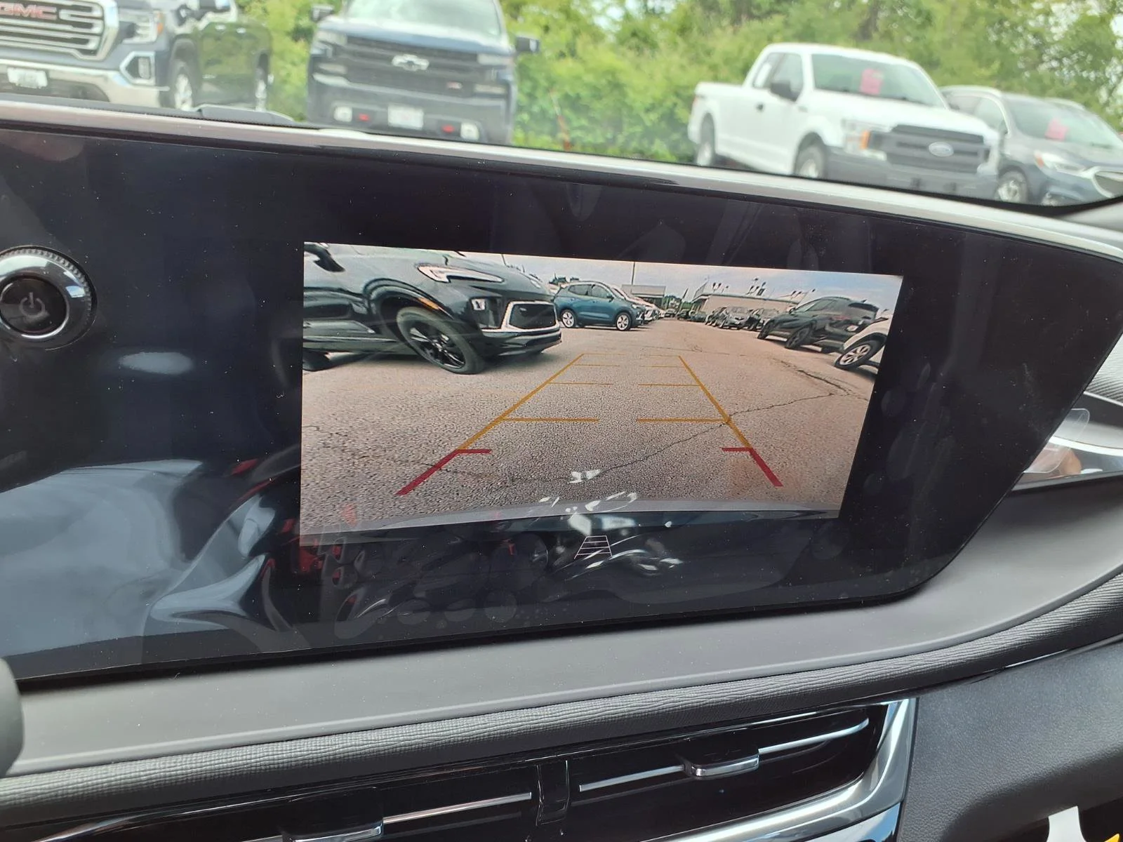 2026 Buick Envista Sport Touring - Photo 4