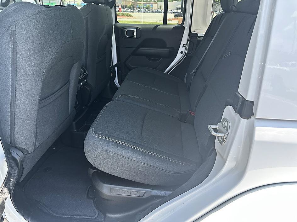 Used 2024 Bright White Clearcoat Jeep Sahara image 14