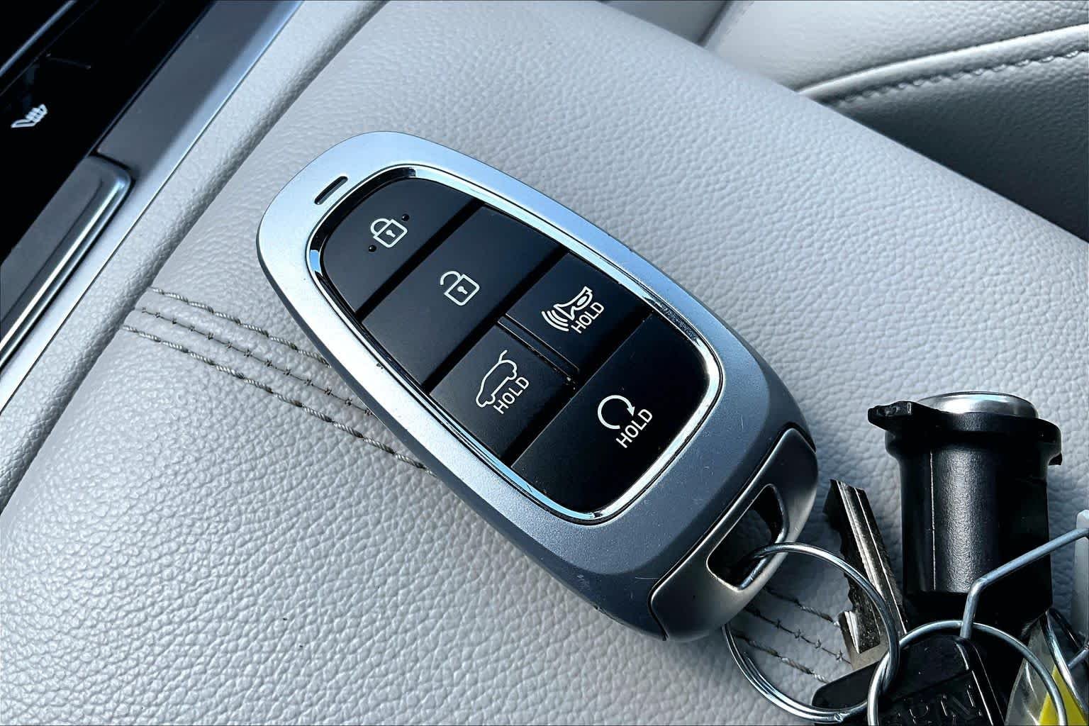 Used 2023 Intense Blue Hyundai SEL image 15