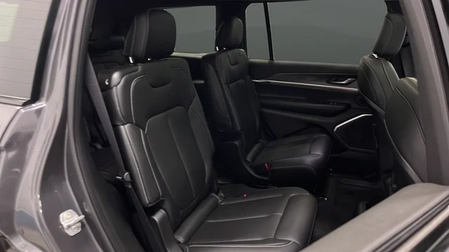 New 2026 Baltic Gray Metallic Clear-Coat Exterior Paint Jeep Limited image 25