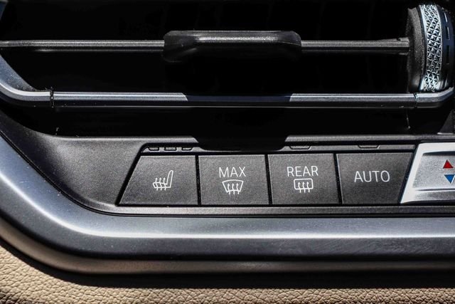 Used 2019 White BMW 330i image 27
