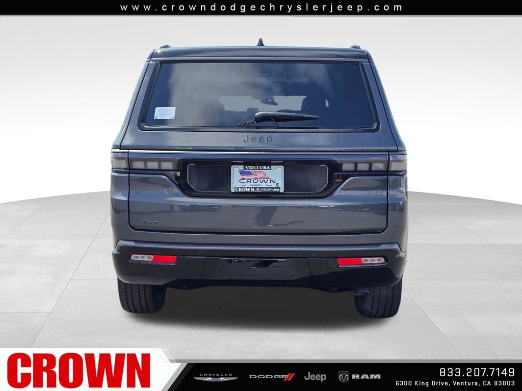 New 2026 Baltic-Gray Metallic Clear-Coat Exterior Paint Jeep Summit Reserve image 6