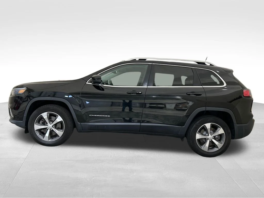 Used 2019 Black Jeep Limited image 2