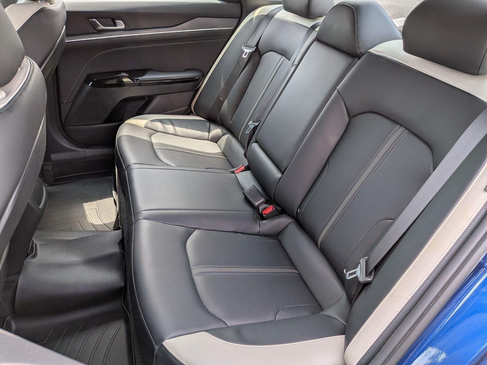 Used 2025 Yacht Blue Kia GT-Line image 30