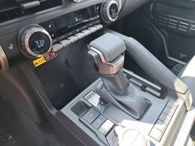 2026 Toyota Tacoma Limited - Photo 14