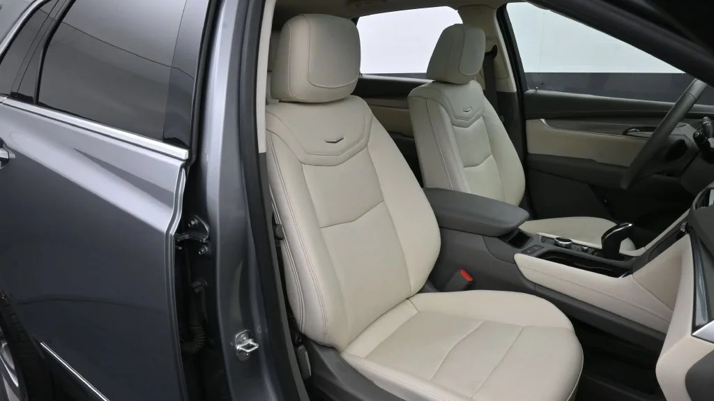 Certified Used 2024 Silver Cadillac Premium Luxury image 22