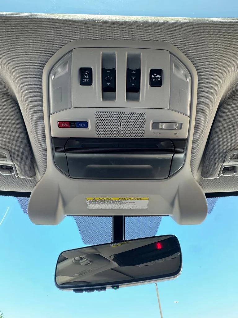 Used 2022 Silver Subaru Limited image 21