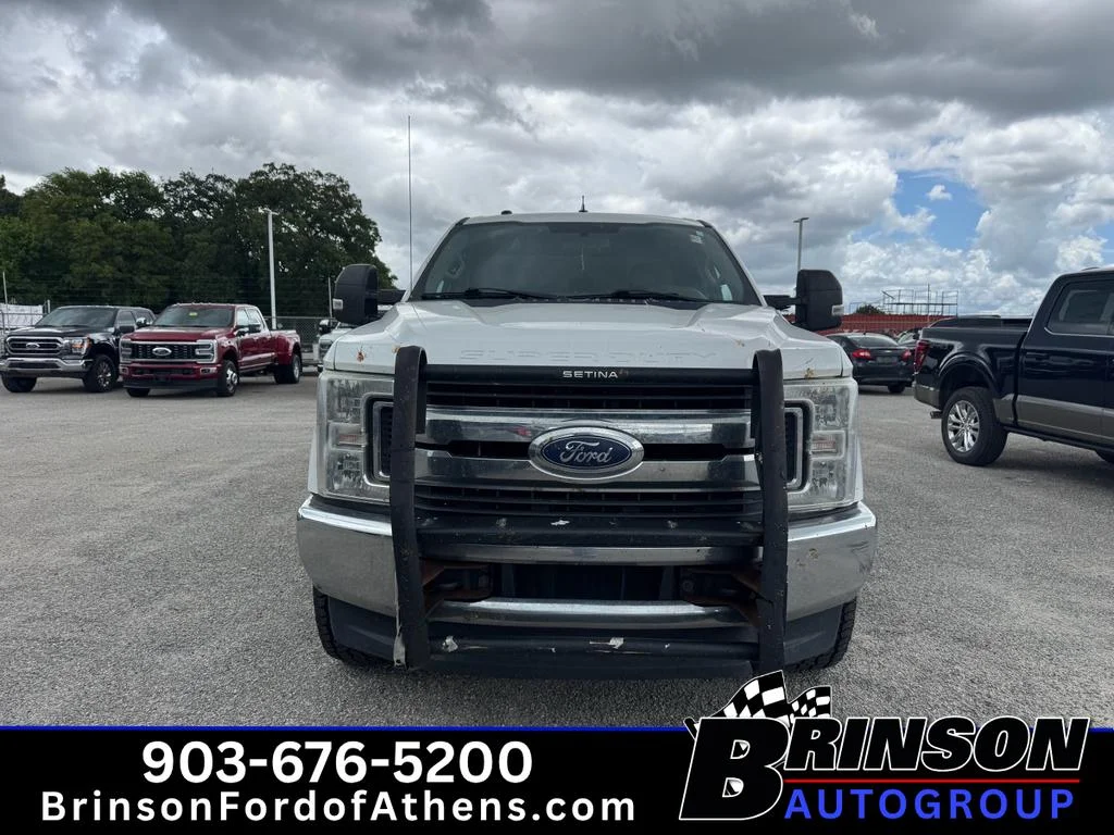 Used 2018 Oxford White Ford XLT image 2
