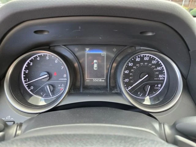 Used 2022 White Toyota SE image 32
