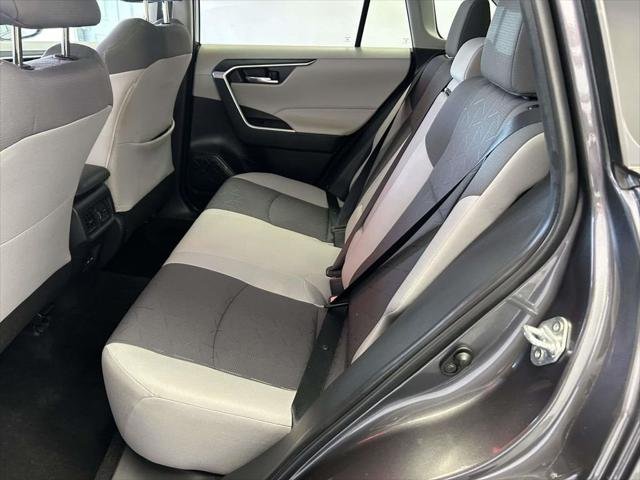 Certified Used 2025 MAGNETIC GRAY MET. Toyota  image 15