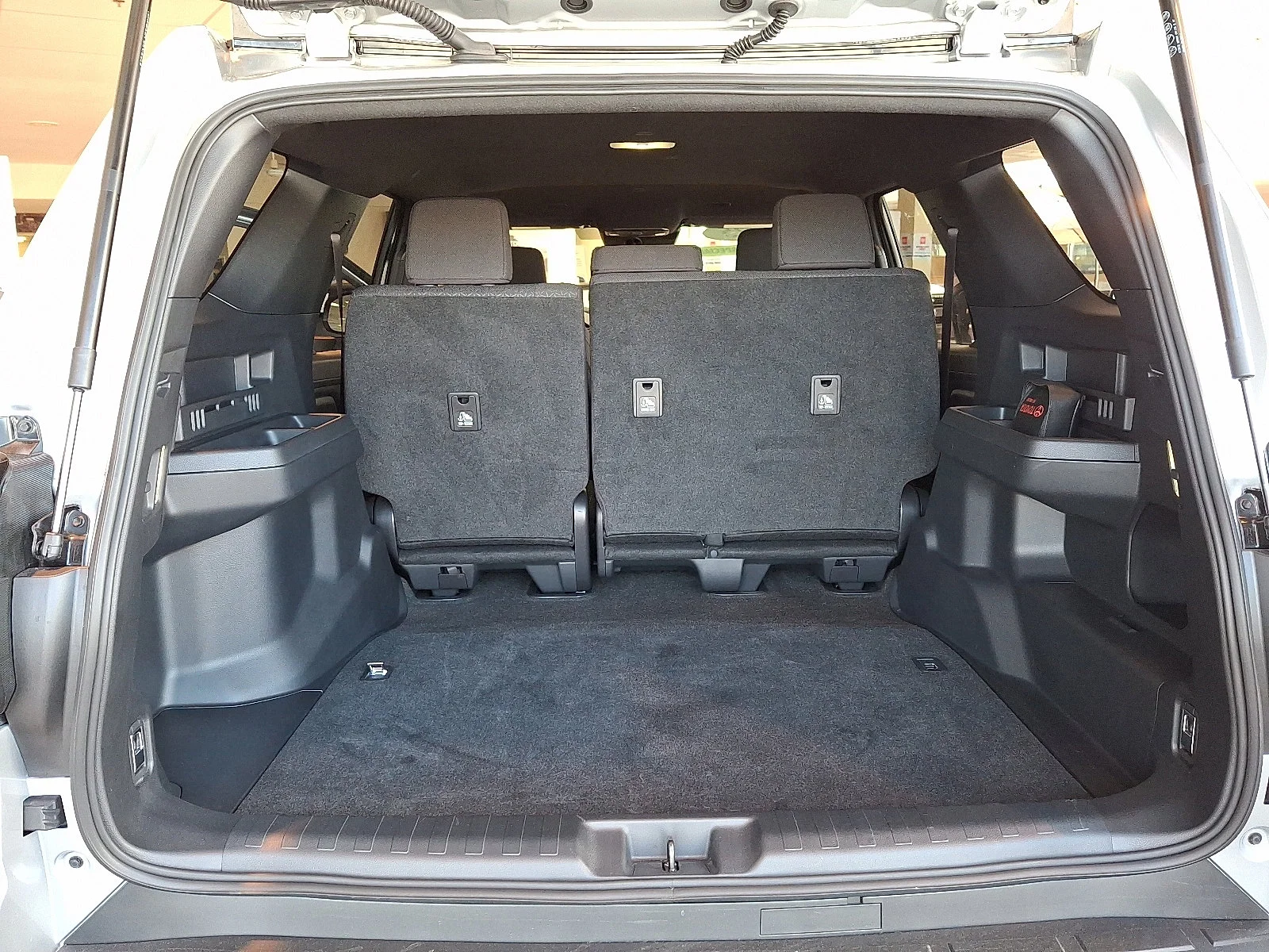 Used 2025 Cutting Edge - 1L0 Toyota SR5 image 26