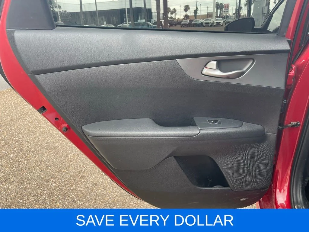 Used 2020 Red Kia LXS image 15