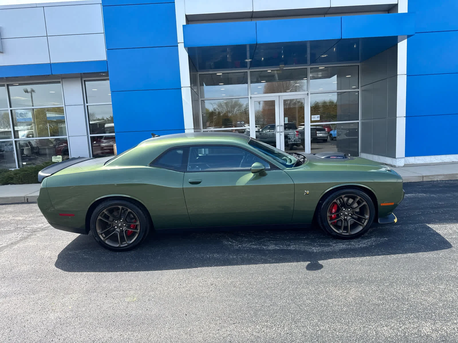 Used 2022 Green Dodge R/T Scat Pack image 3