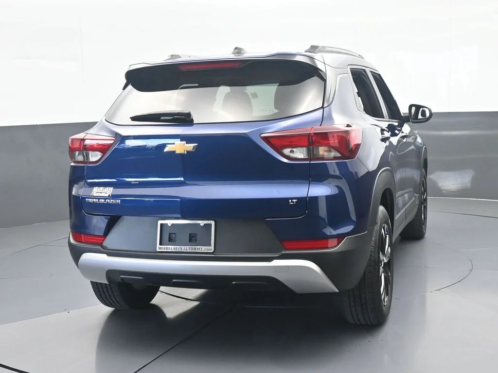 Used 2023 Blue Glow Metallic Chevrolet LT image 4