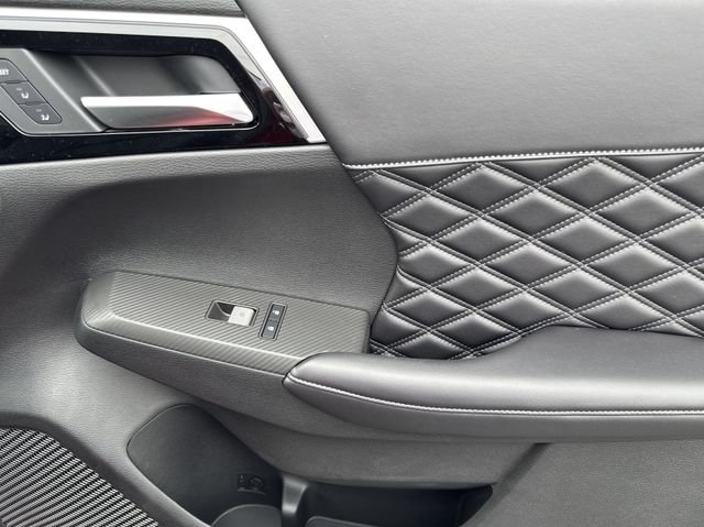 New 2026 Black Nissan Platinum image 22