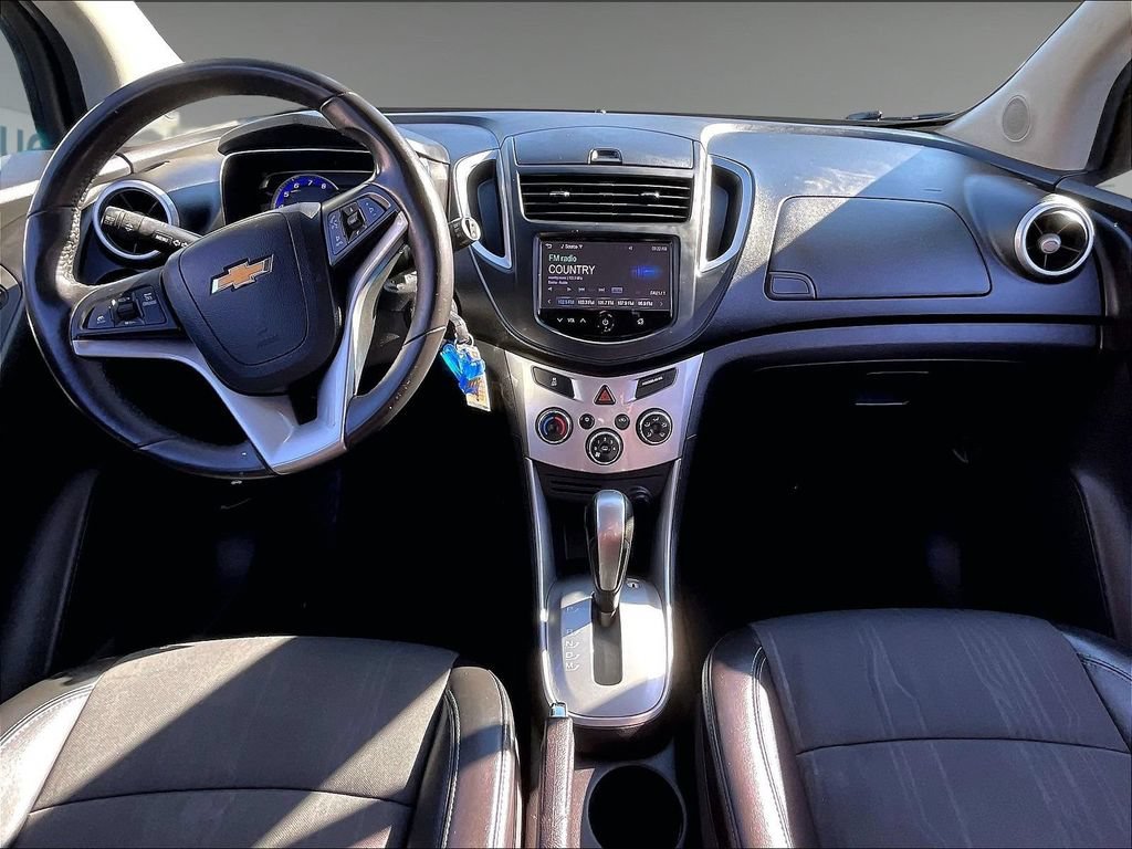 Used 2015 BRILLIANT BLUE METALLIC Chevrolet LT image 21