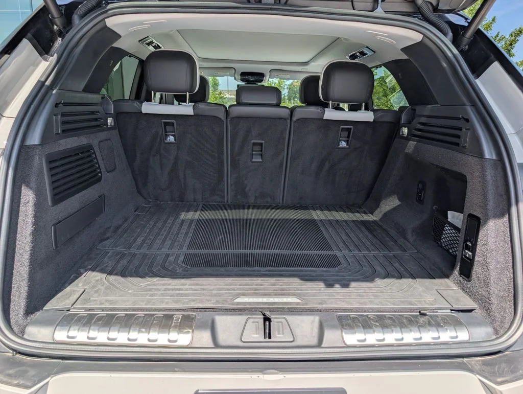 Certified Used 2024 Gray Land Rover Dynamic SE image 24