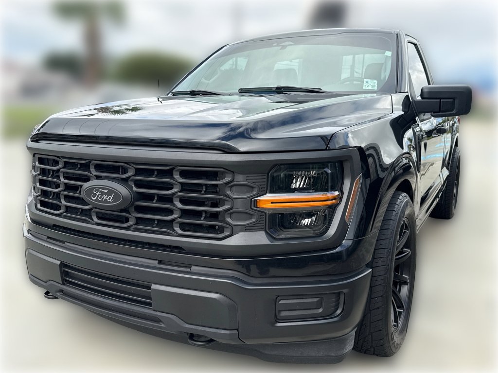 Used 2024 Agate Black Ford XL image 3