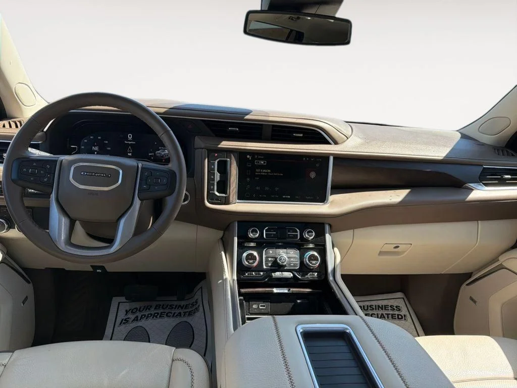 2024 GMC Yukon XL Denali - Photo 12