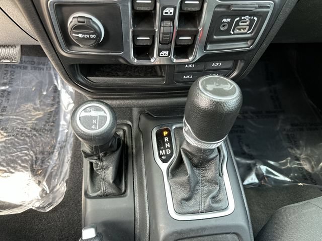 Used 2023 Green Jeep 4-Door Sport S 4x4 image 22