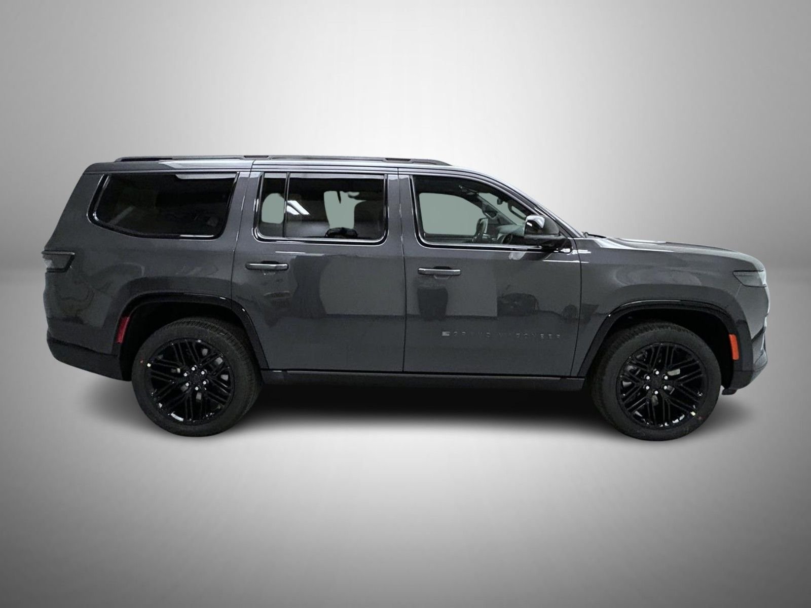 New 2026 Baltic-Gray Metallic Clear-Coat Exterior Paint Jeep Limited Reserve image 4