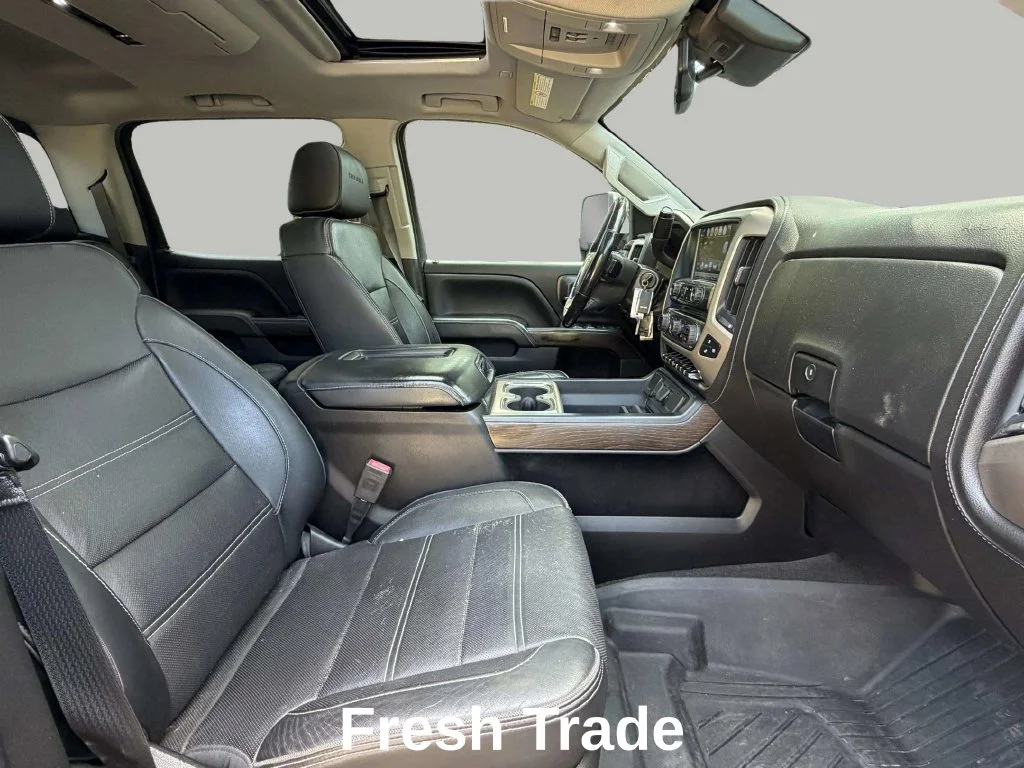 Used 2018 Red Quartz Tintcoat GMC Denali image 10