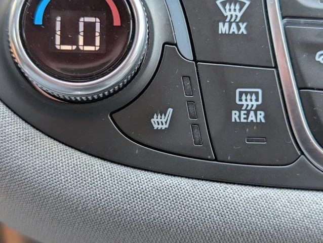 Used 2025 Summit White Chevrolet LT image 18