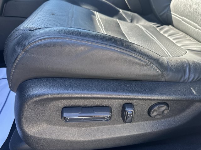 Used 2018  Honda EX-L image 23
