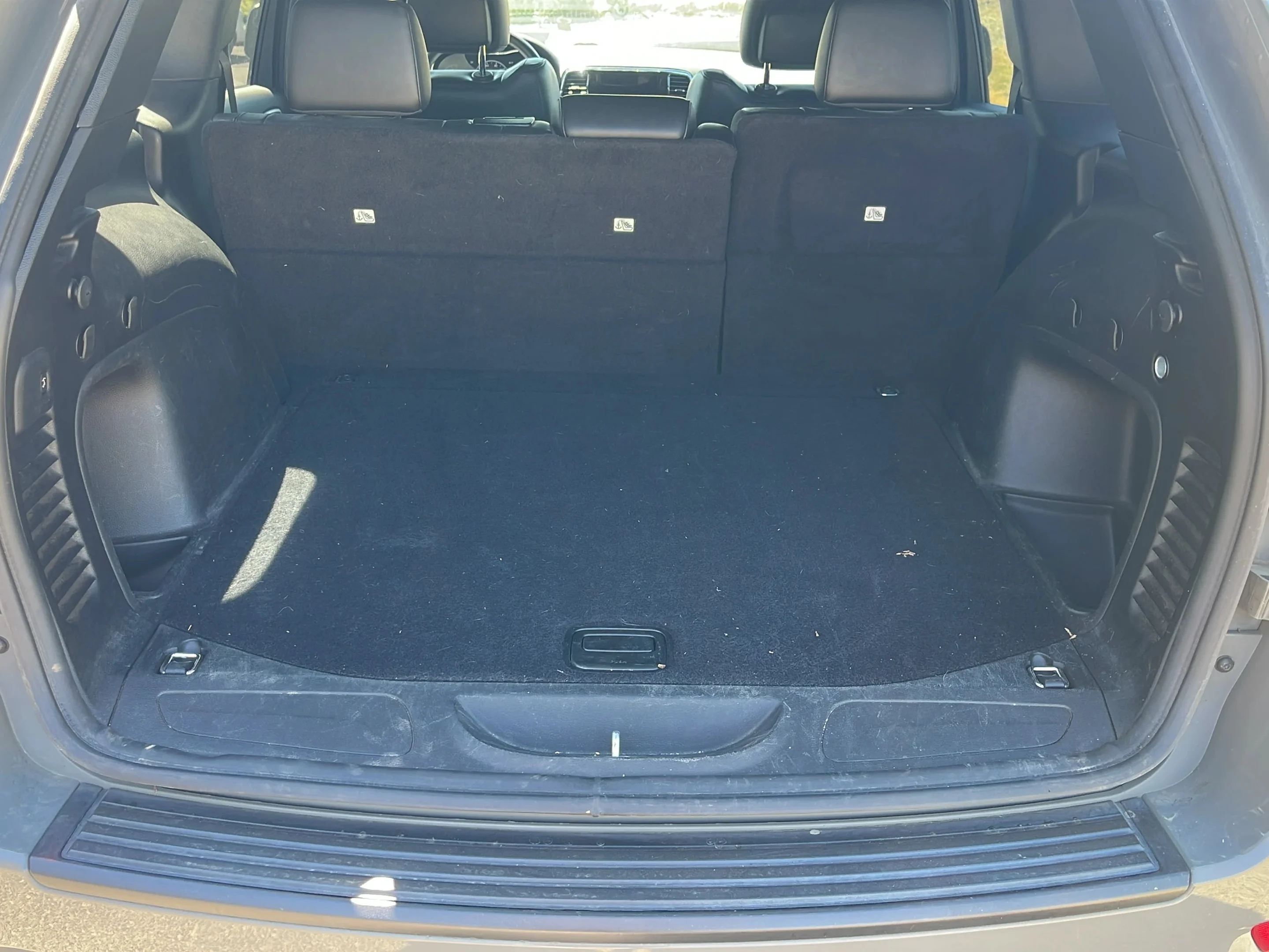 Used 2021 Gray Jeep Laredo X image 9