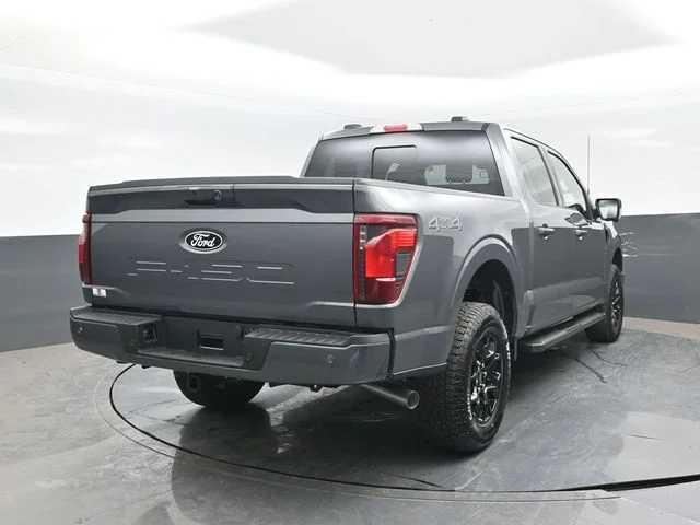 New 2026 Carbonized Gray Metallic Ford XLT image 19