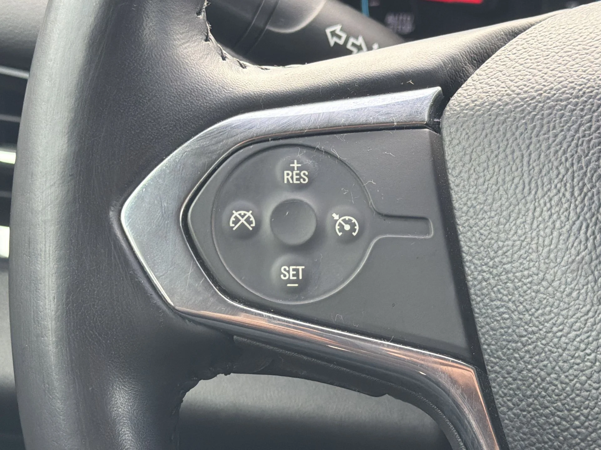 Certified Used 2019 Silver Ice Metallic Chevrolet 3LT image 12
