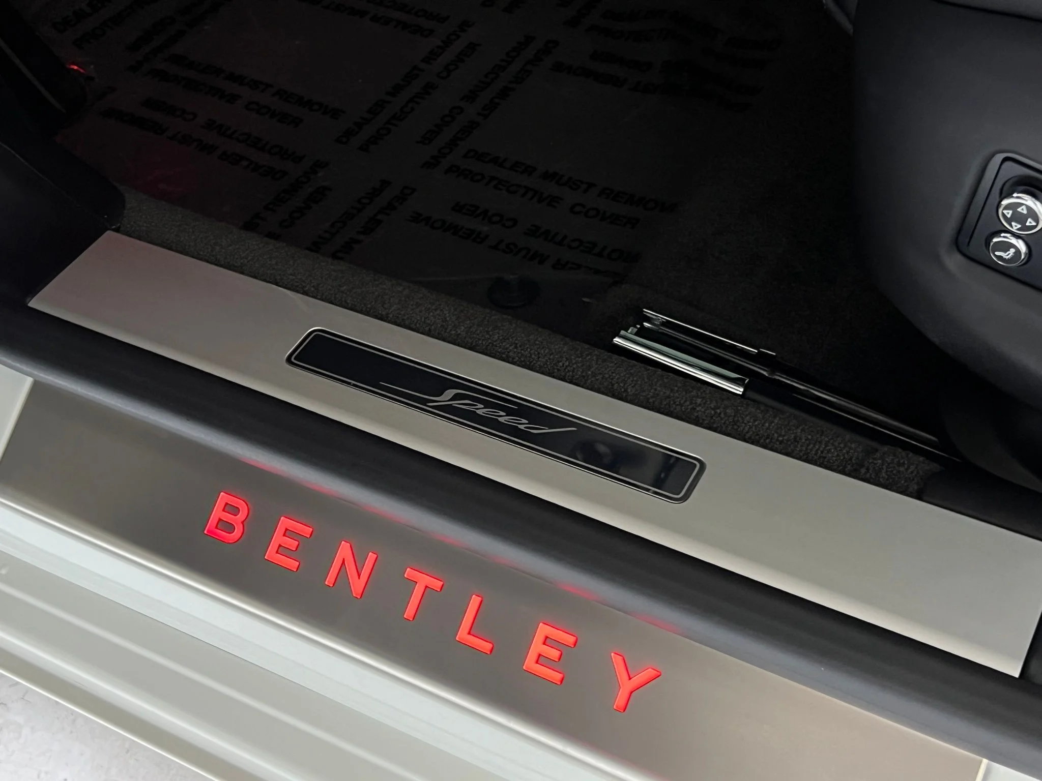 Used 2023  Bentley Speed image 34