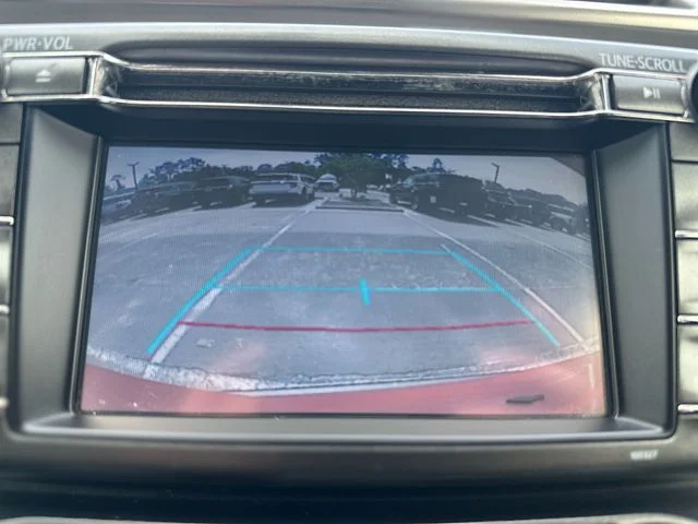 Used 2015 Red Toyota LE image 19