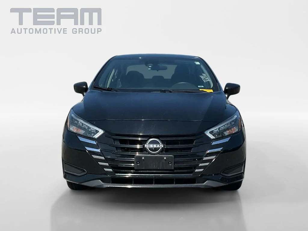 Used 2025 Black Nissan 1.6 SV image 2