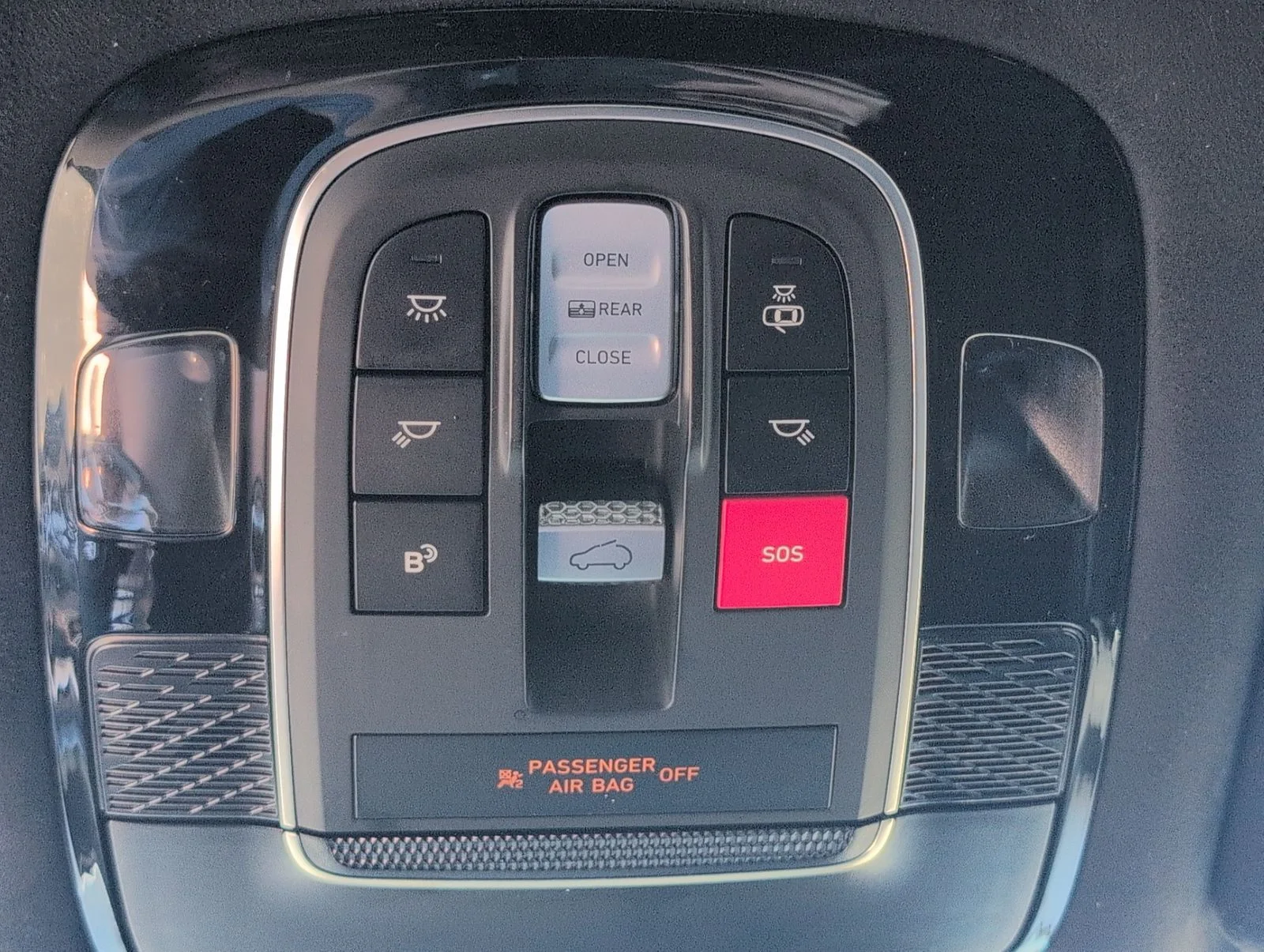 Used 2023 Gray Hyundai Calligraphy image 17