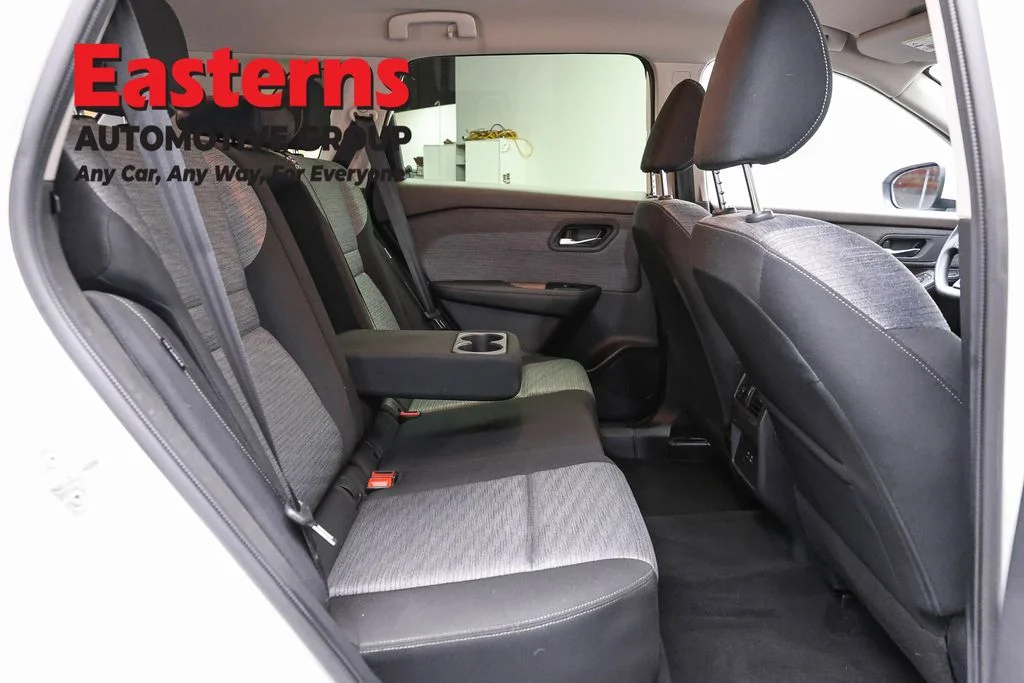 Used 2023 White Nissan SV image 22