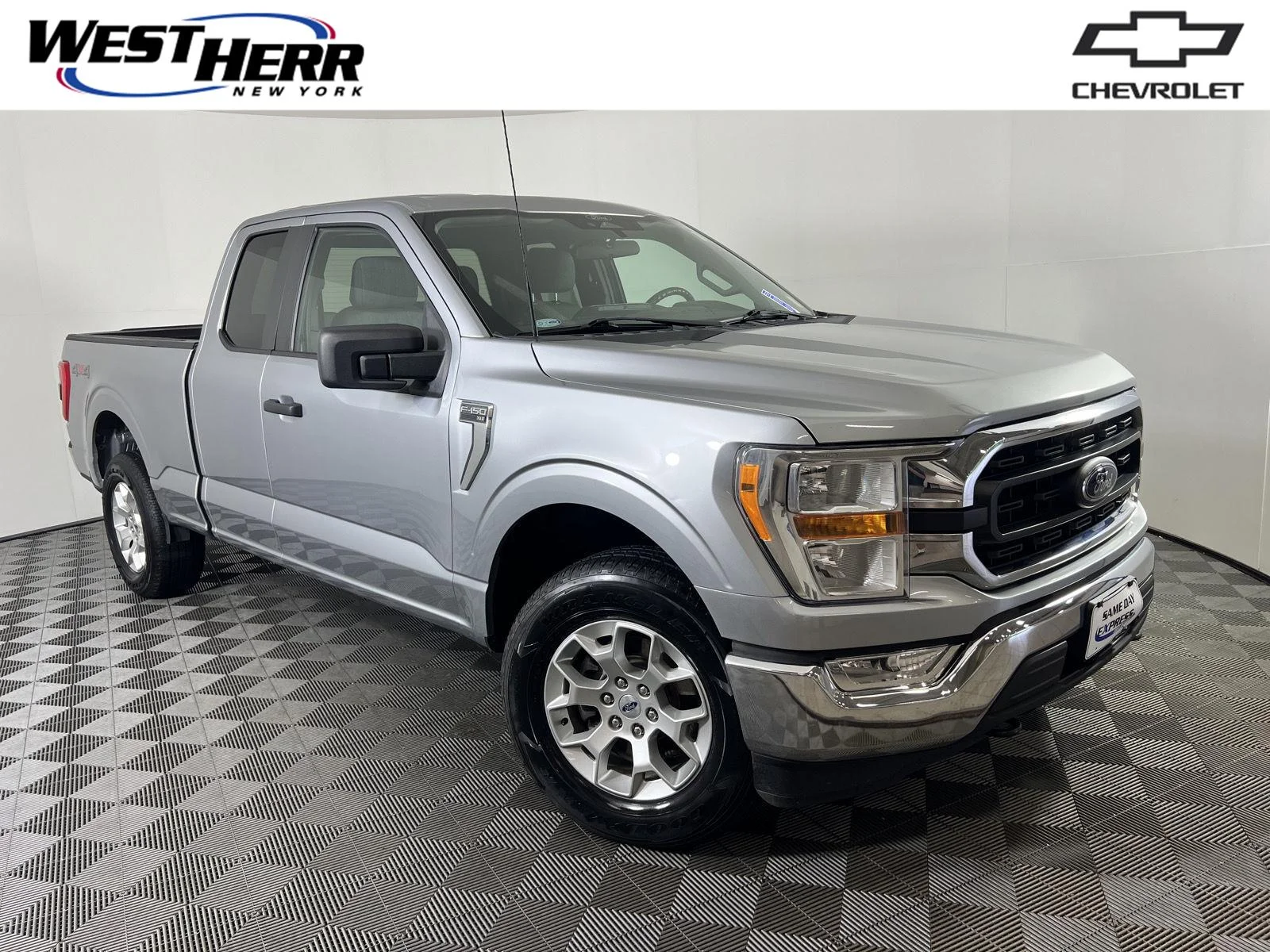Used 2022 Gy Ford XL image 1