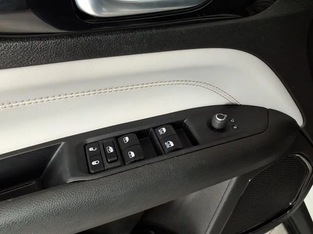 Used 2024 White Jeep Limited image 14